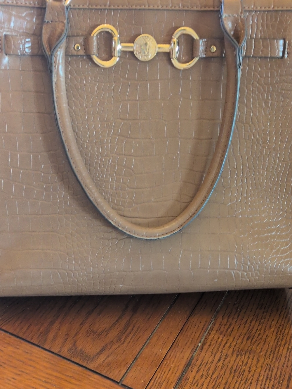 Anne Klein vintage 80s Croc-Embossed Satchel in Tan with Gold Hardware
